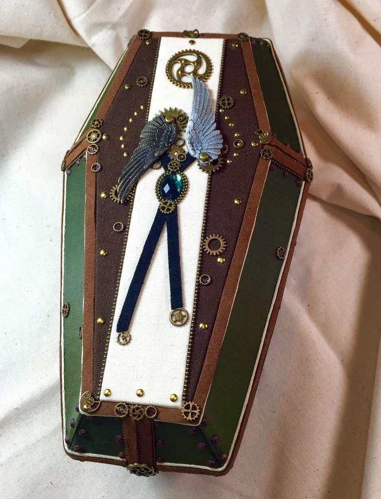 壁を越えゆく者の翼へ 哀惜の賦