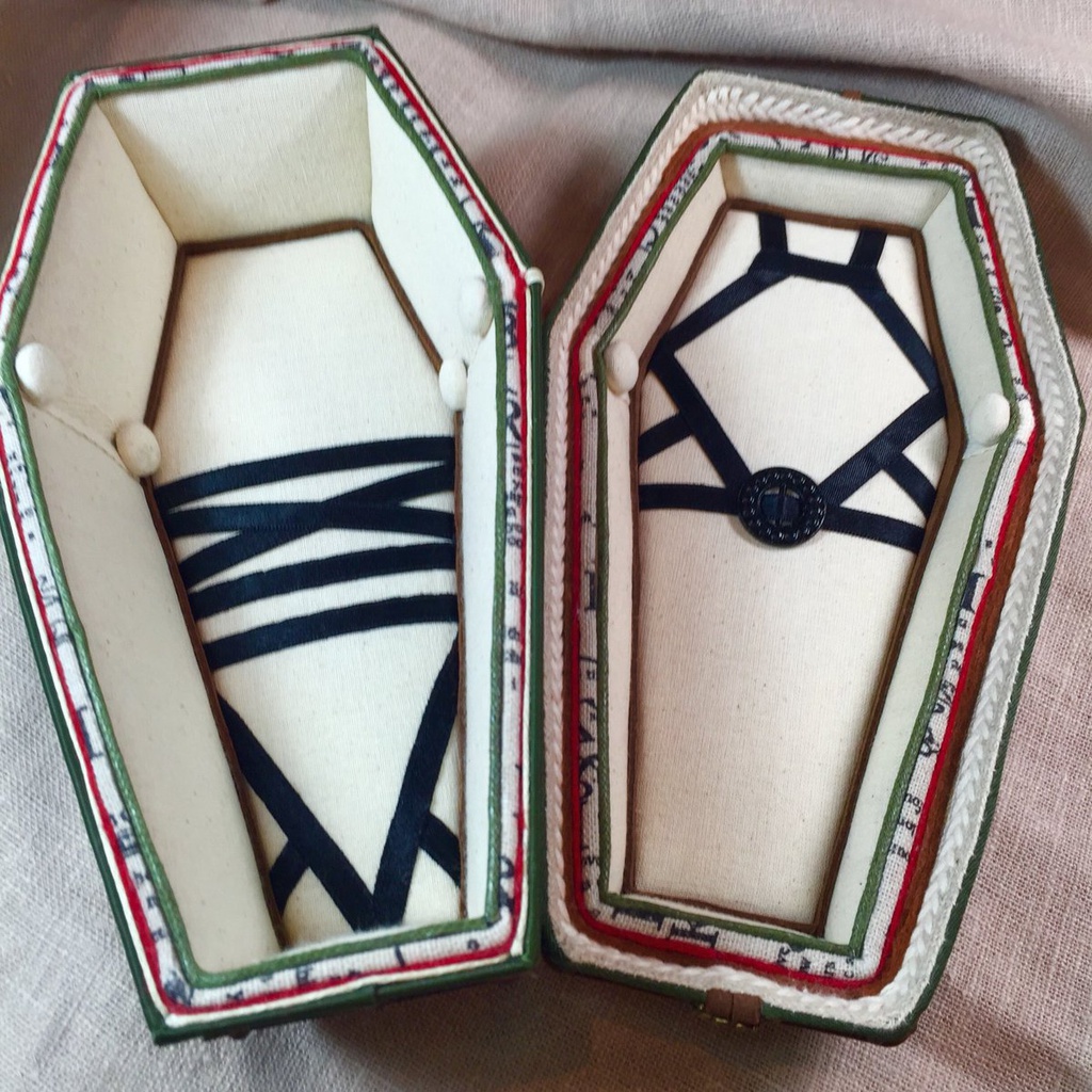 壁を越えゆく者の翼へ 撲滅の賦