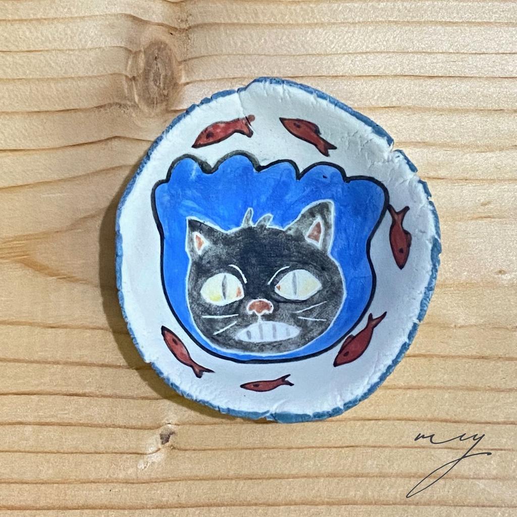 豆皿:猫と金魚