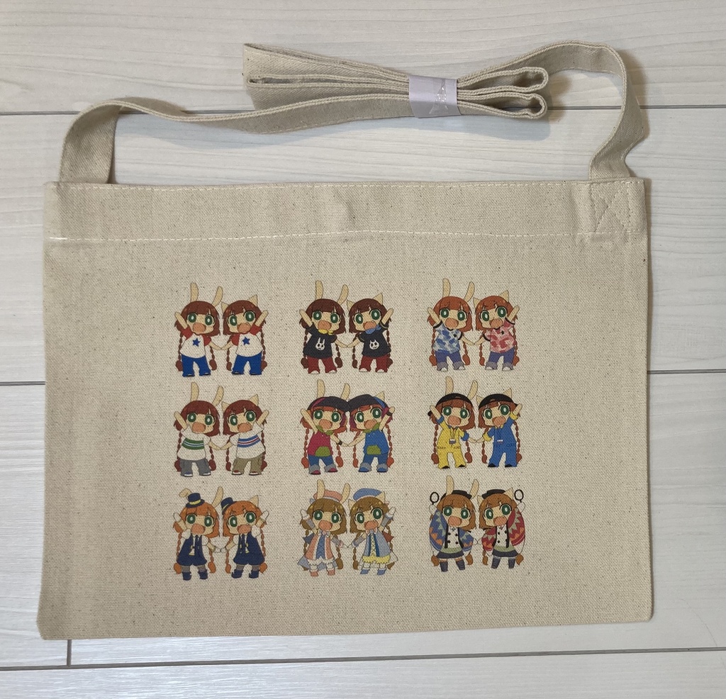 ミミニャミ サコッシュ