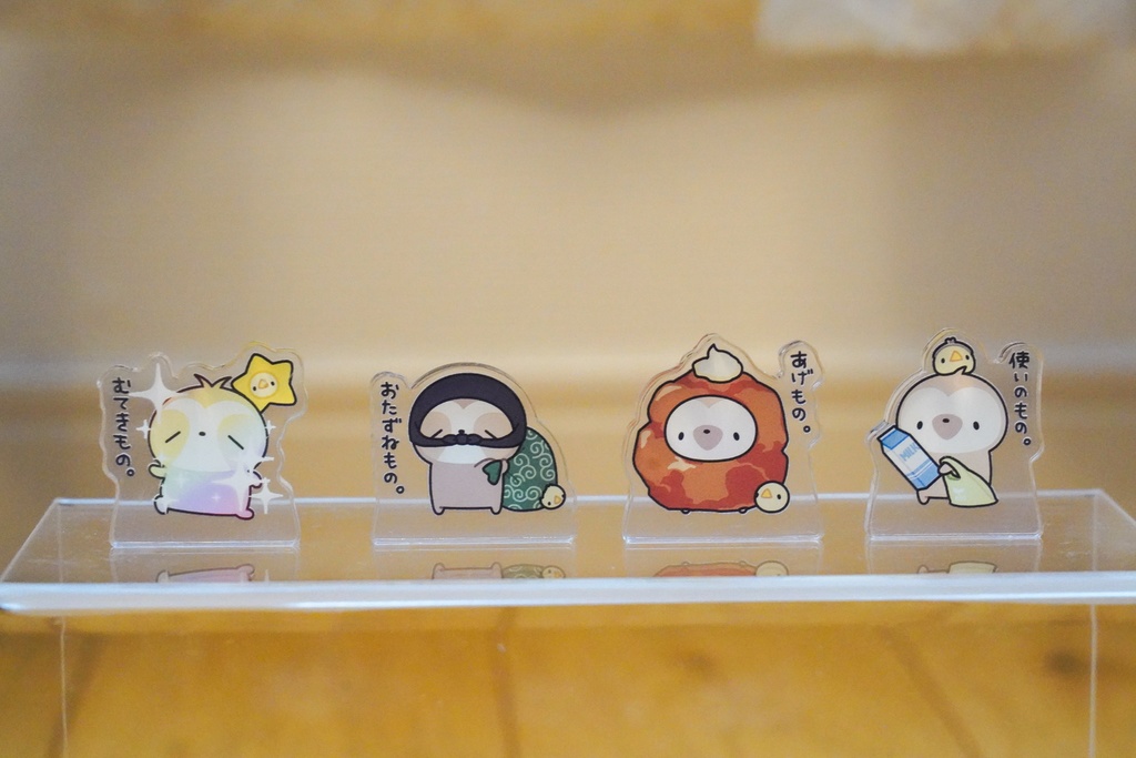 自立型ミニアクリルスタンド