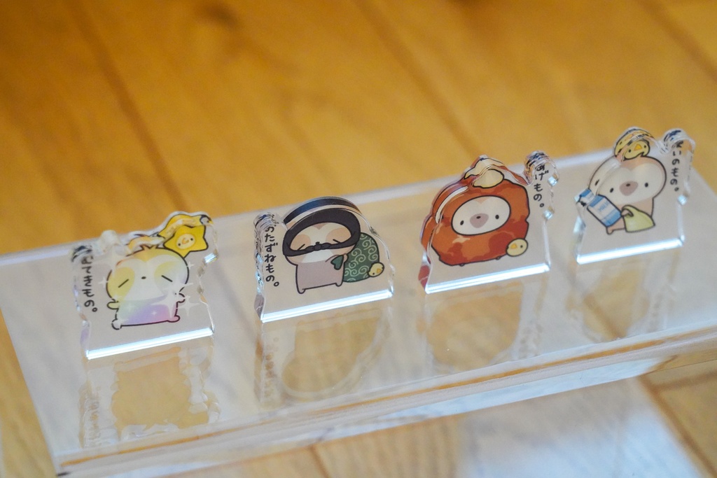 自立型ミニアクリルスタンド