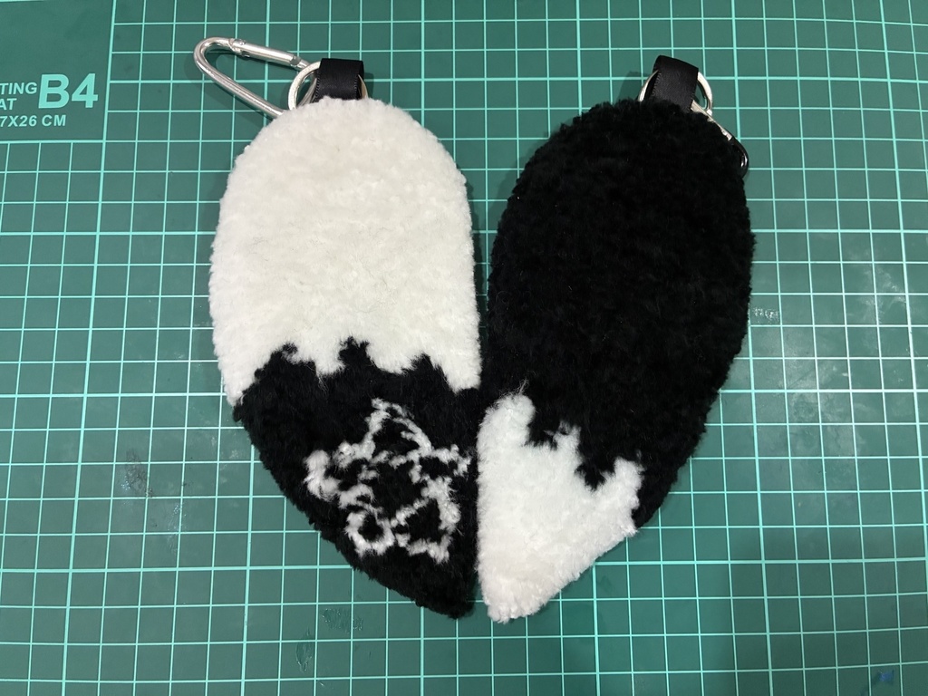 もこもこ尻尾キーホルダー(フブミオ)