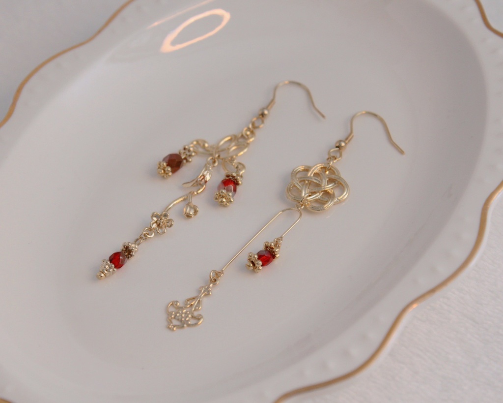 【アクセサリー】梅咲・津軽モチーフ イヤリング&ピアス【またたび5周年記念】