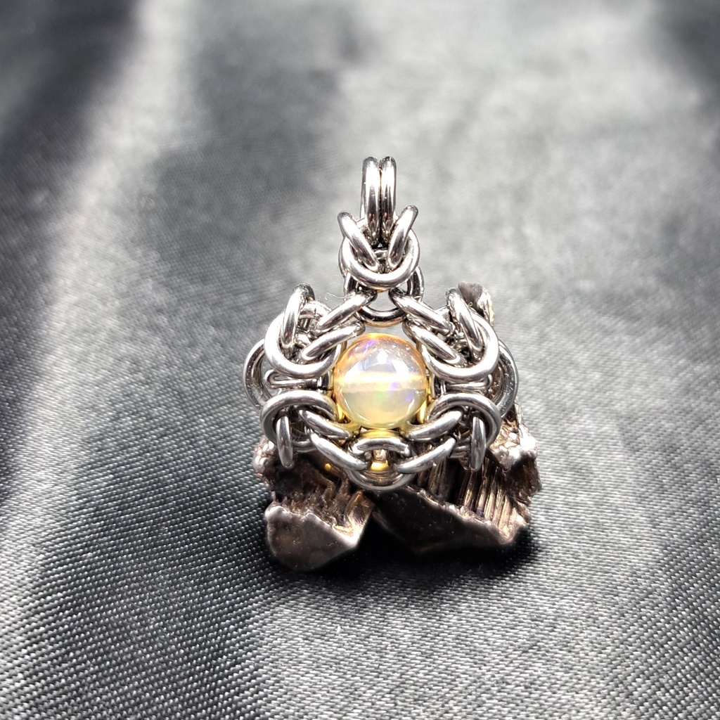 オパール（エチオピア産）　ペンダントトップ