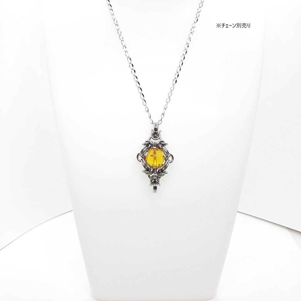 煌めく ユラテの涙 (バルテックアンバー) ペンダントトップ