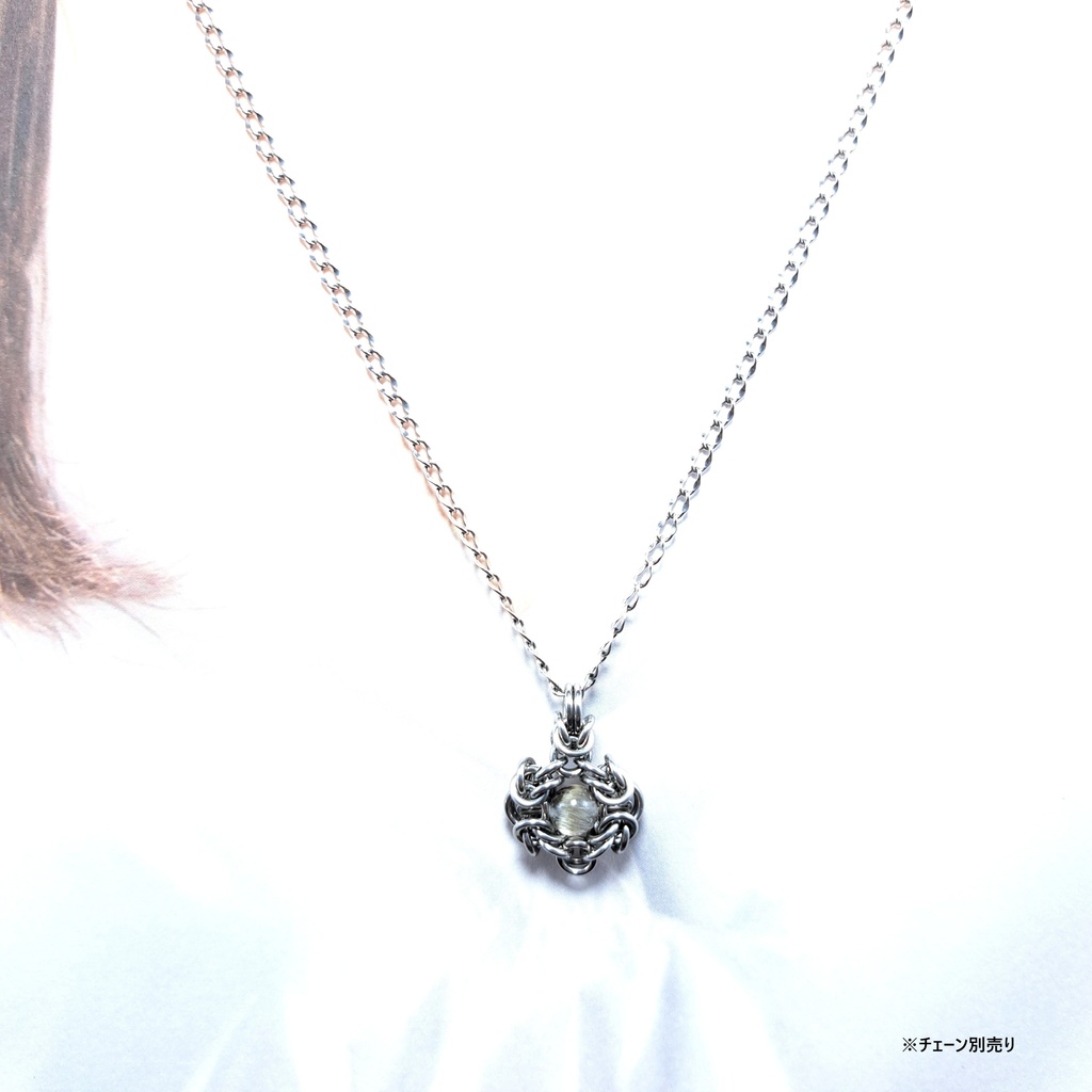 重厚がある輝き! プラチナルチルクォーツ ペンダントトップ