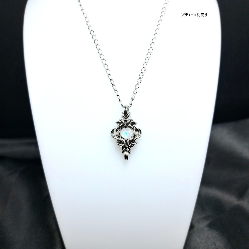 神秘的な輝き! ホワイトラブラドライト ペンダントトップ