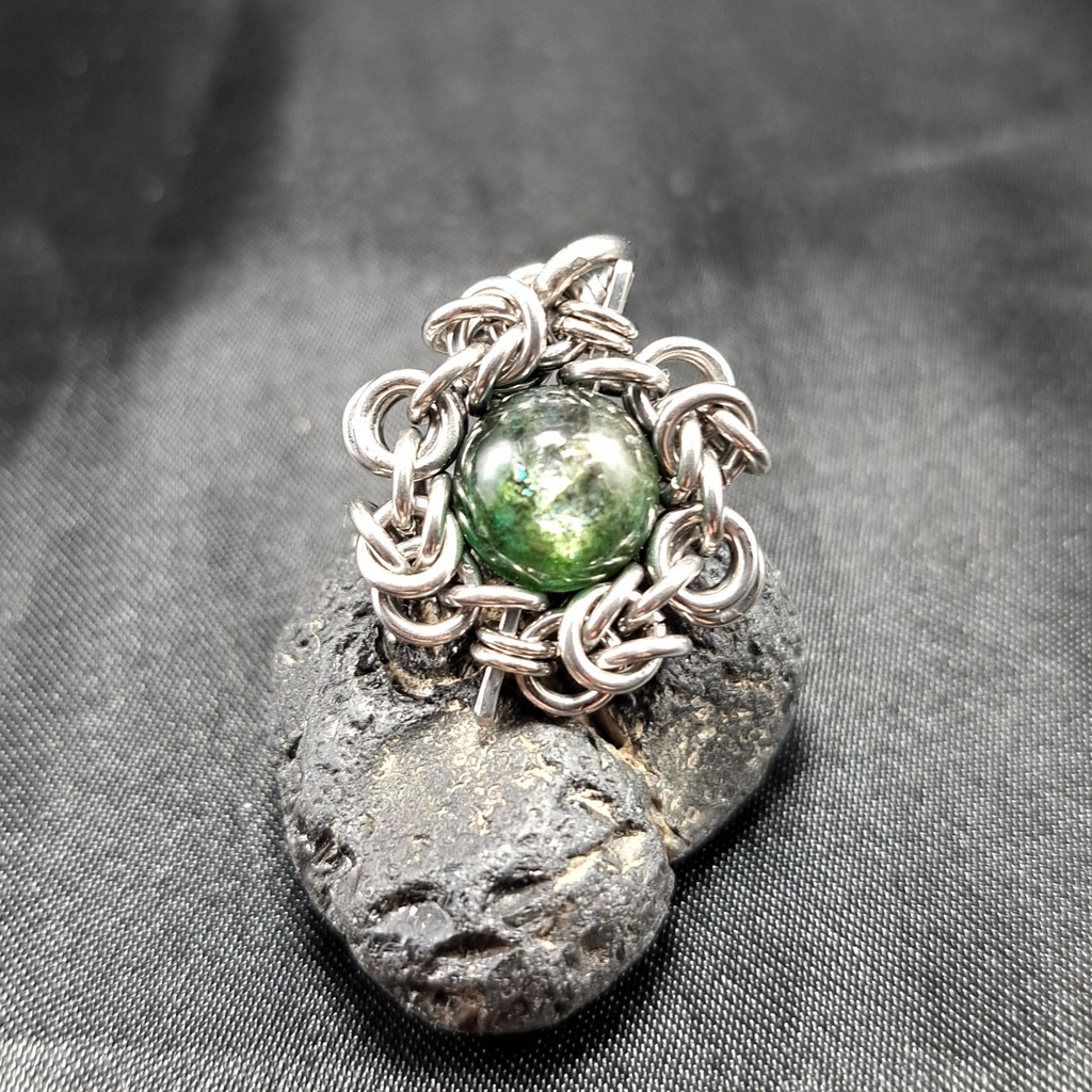 深緑に輝く黄金! グリーンゴールデンマイカ　ペンダントトップ