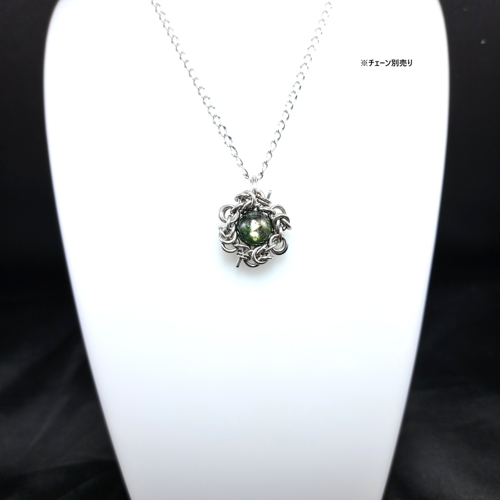 深緑に輝く黄金! グリーンゴールデンマイカ ペンダントトップ