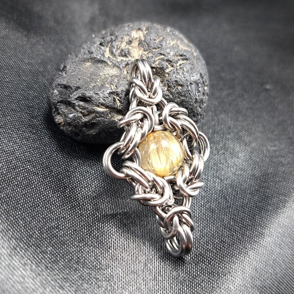 金色の煌めき! ゴールドルチルクォーツ