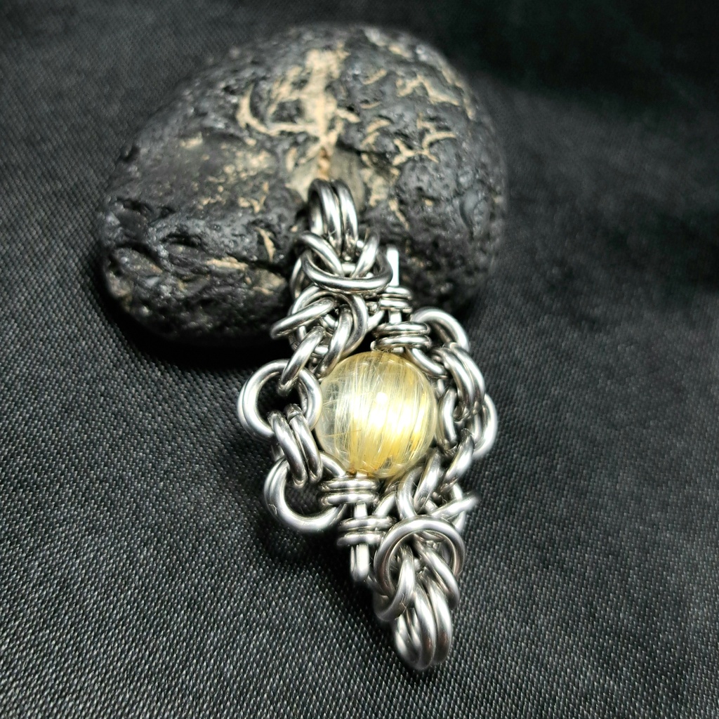金色の煌めき! ゴールドルチルクォーツ