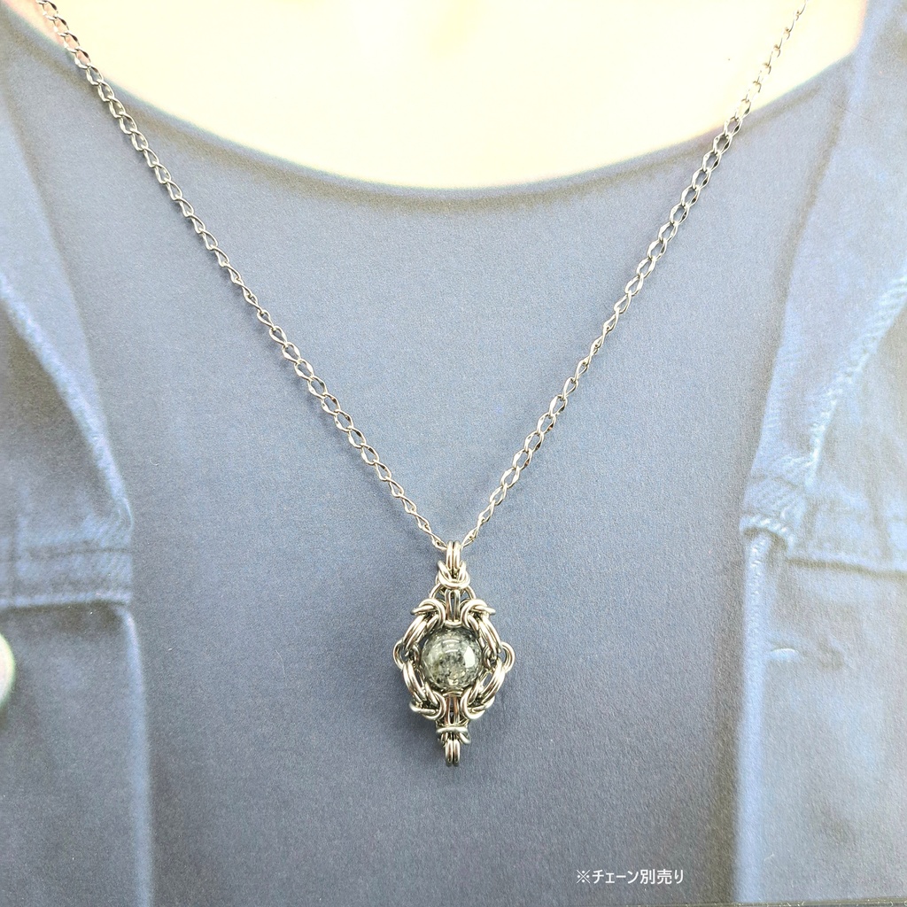 シルバーの煌めき! ブラック サンストーン ペンダントトップ