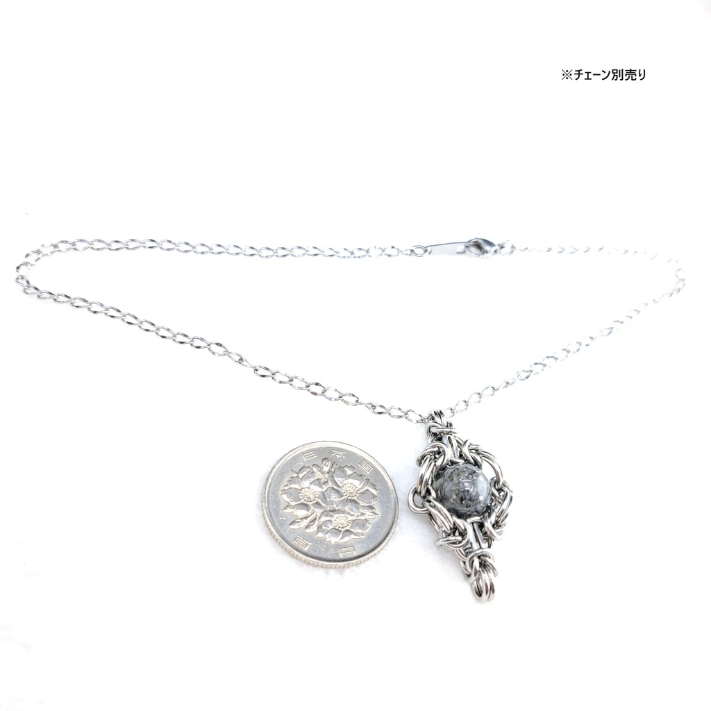 シルバーの煌めき! ブラック サンストーン ペンダントトップ