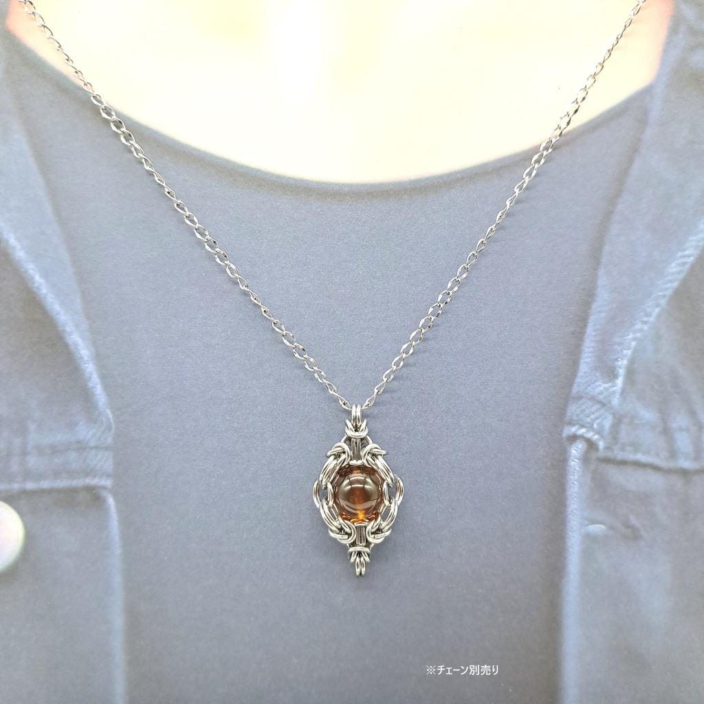 ミャンマー産の天然琥珀! ブルーアンバー ペンダントトップ