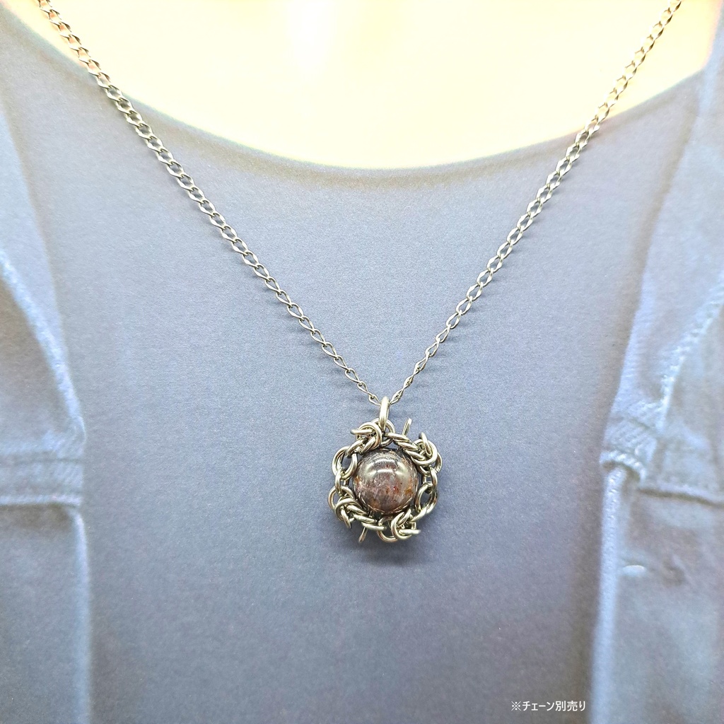 アイオライトに煌めく輝き! アイオライトサンストーン ペンダントトップ