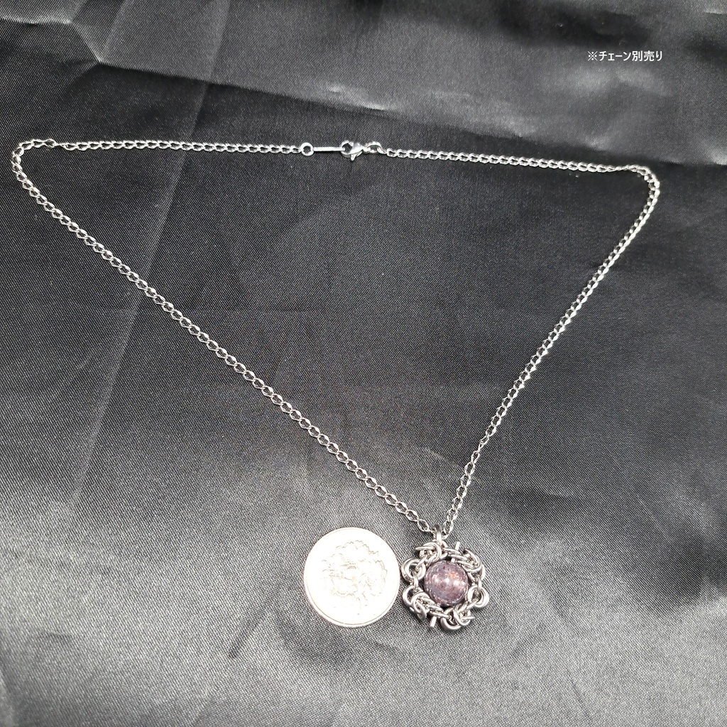 アイオライトに煌めく輝き! アイオライトサンストーン ペンダントトップ