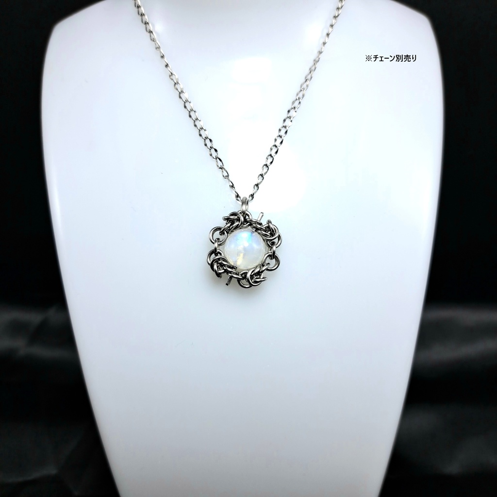 凛とした輝き! ホワイトラブラドライト ( ブルームーンストーン ) ペンダントトップ