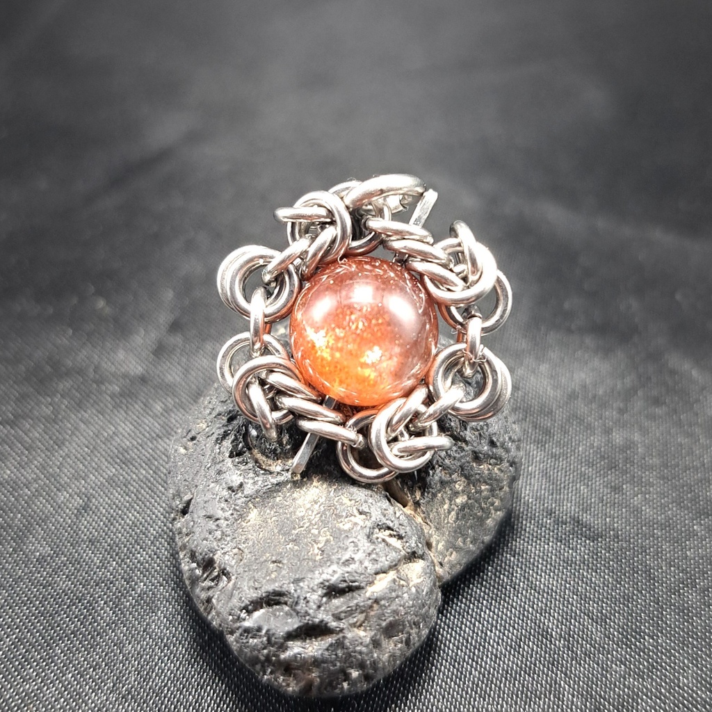 濃厚な色合い＆煌めき!　サンストーン　ペンダントトップ