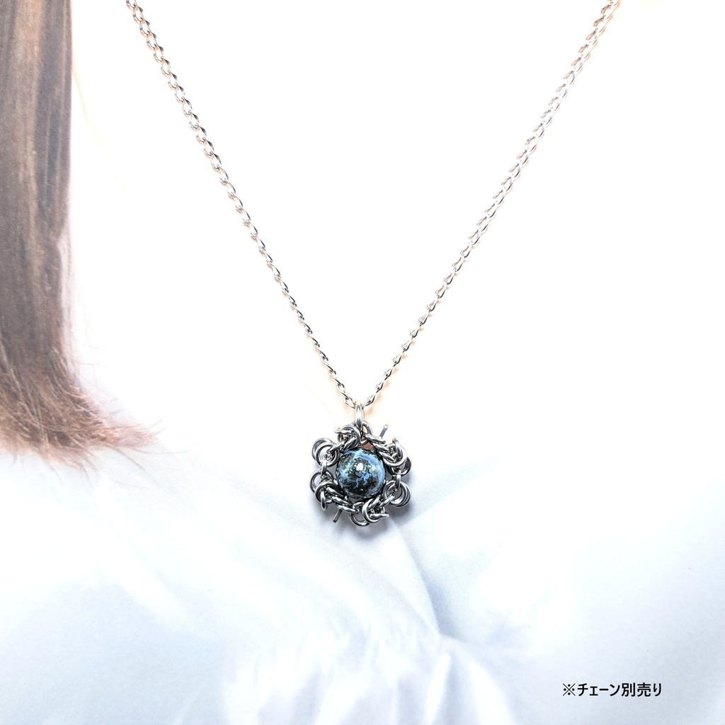 パイライトとマーカサイトの共生鉱物! パイライトインカルセドニー ペンダントトップ