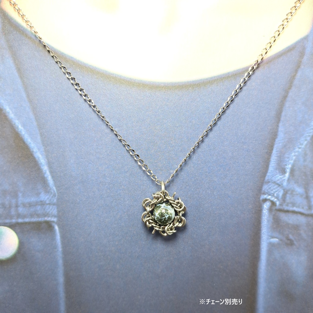 パイライトとマーカサイトの共生鉱物! パイライトインカルセドニー ペンダントトップ