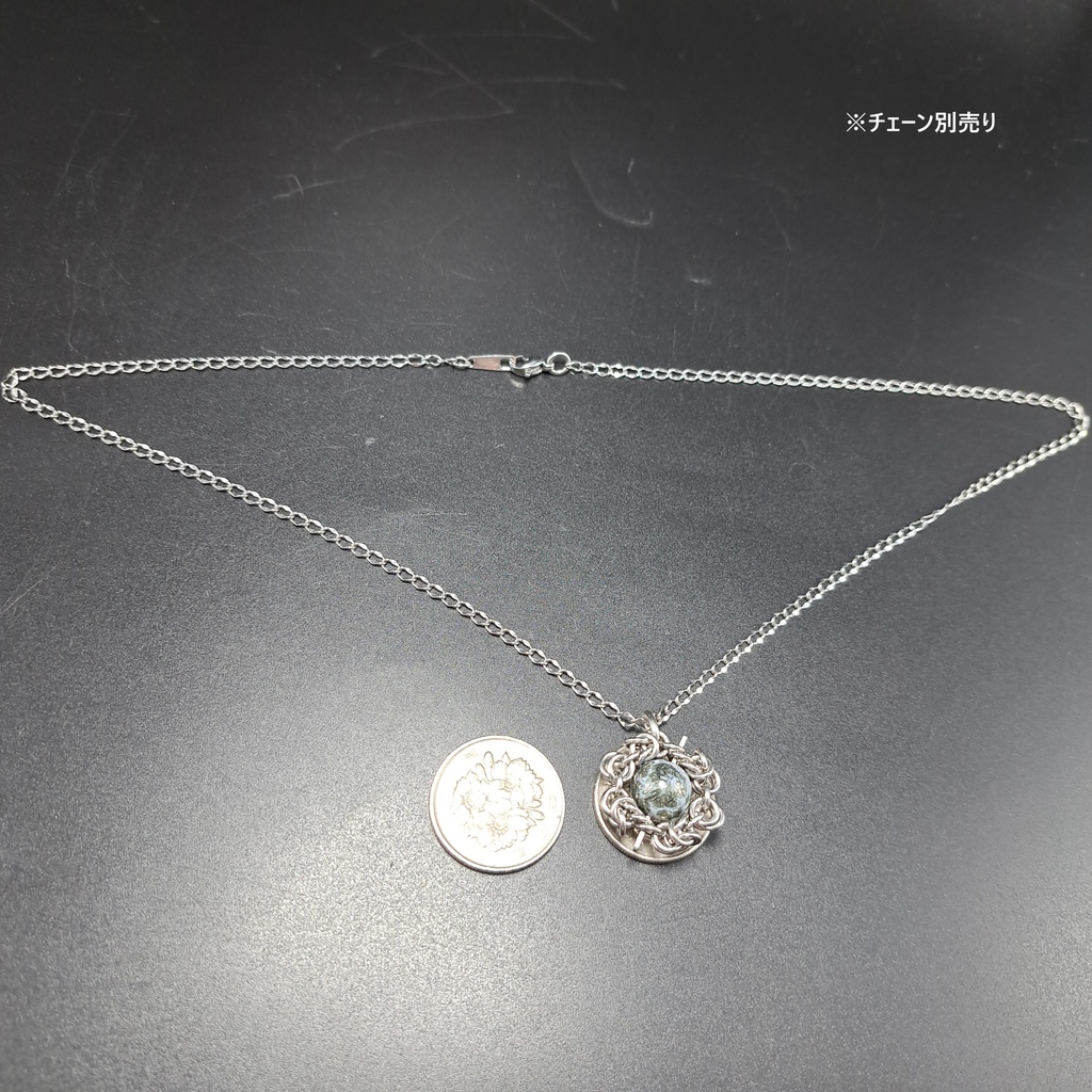 パイライトとマーカサイトの共生鉱物! パイライトインカルセドニー ペンダントトップ