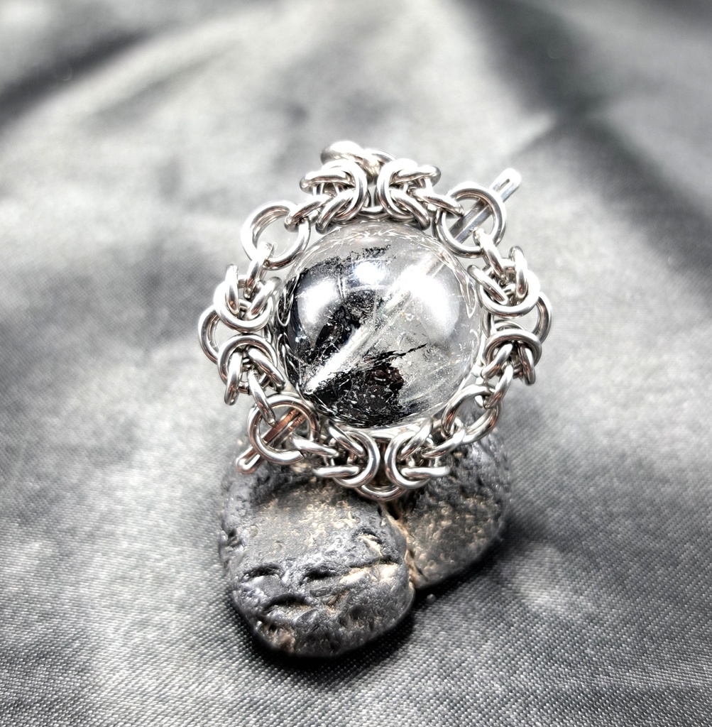 ±17㎜の巨珠！！　グラファイト 入り エレスチャルクォーツ (ヒマラヤ水晶) ペンダントトップ