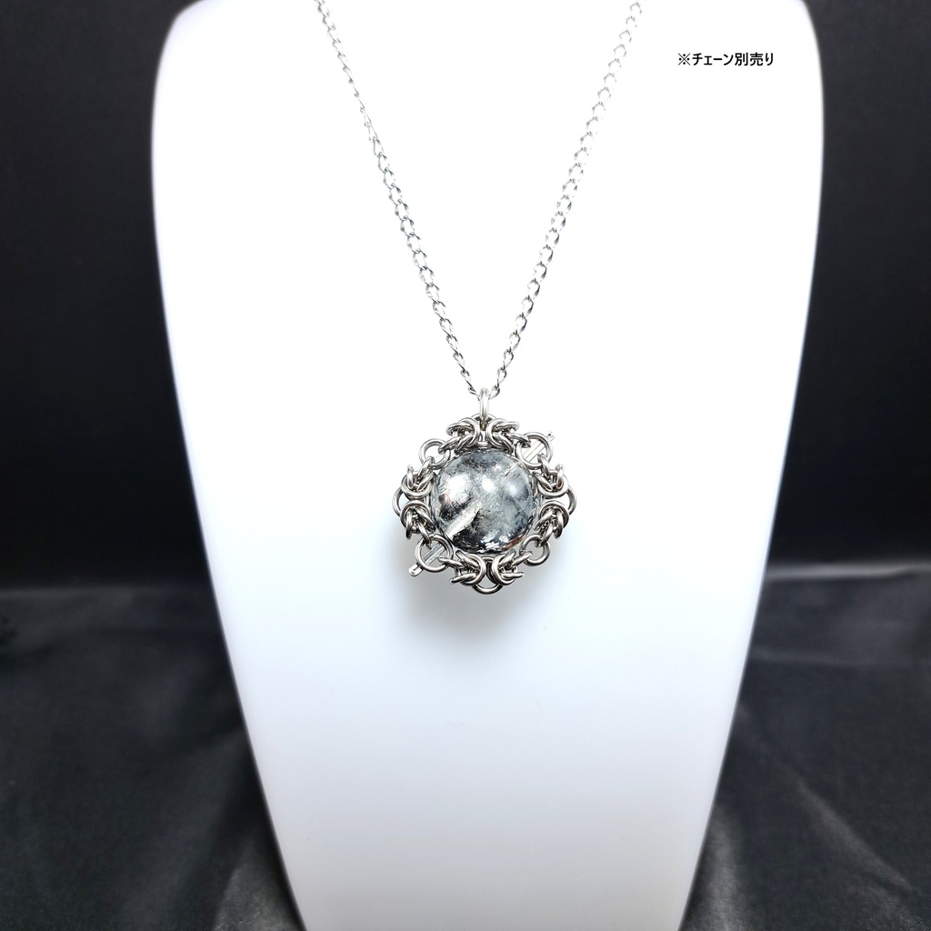 ±17㎜の巨珠!! グラファイト 入り エレスチャルクォーツ (ヒマラヤ水晶) ペンダントトップ