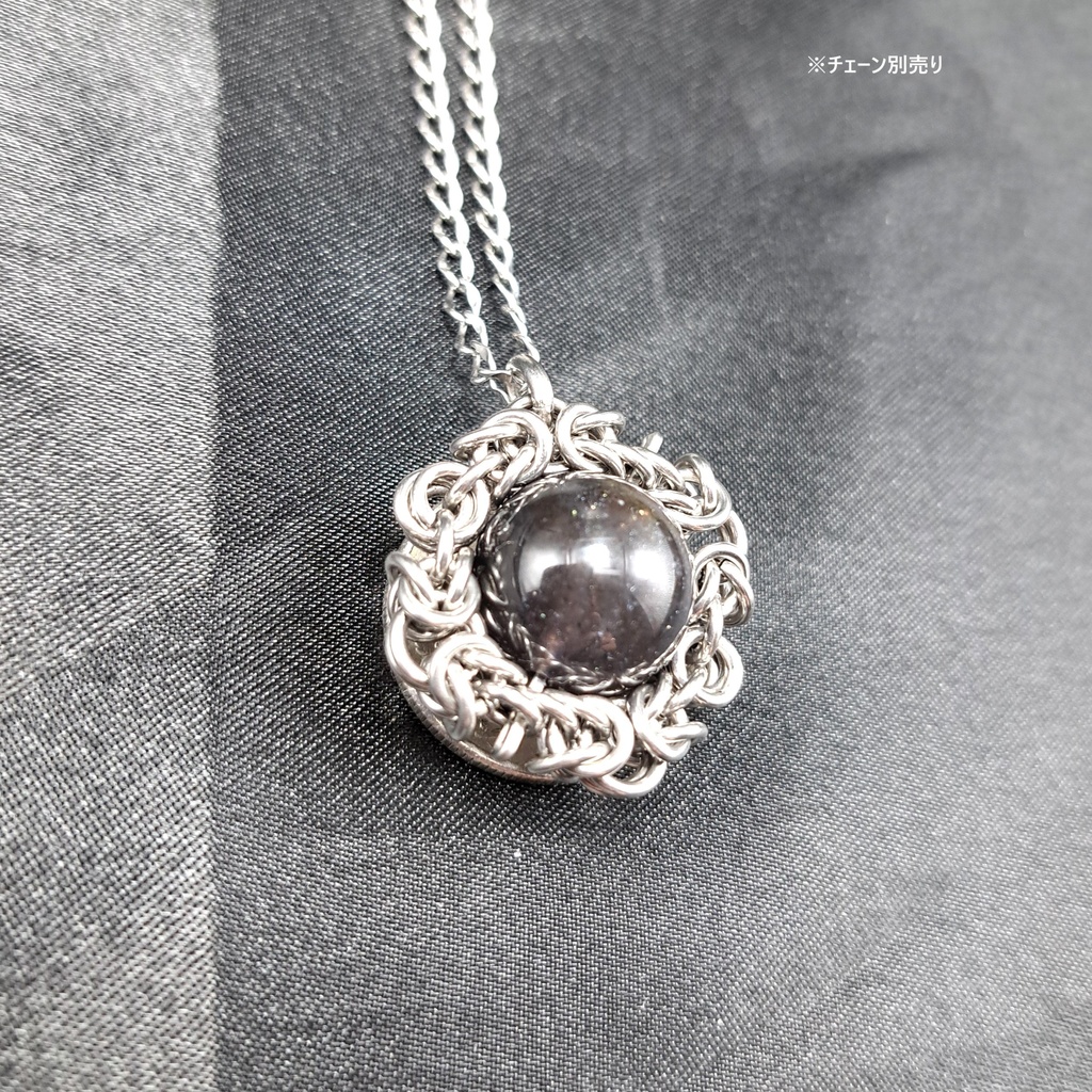 まるで夜の星空の様な美しさ! アイオライトサンストーン ペンダントトップ