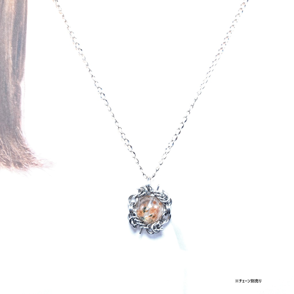 レアな鉱物! ガーネット & オージャイト イン クォーツ ペンダントトップ