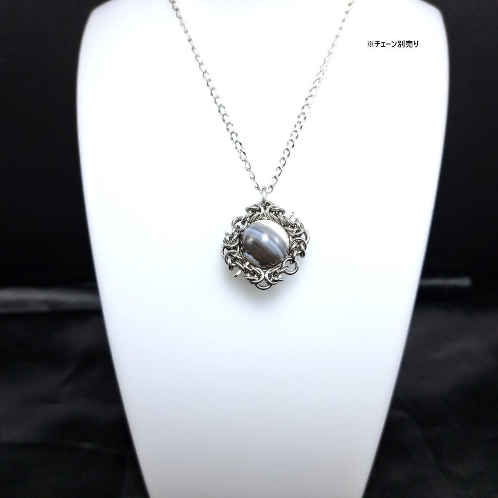 自然が織りなす芸術! ストライプ ブルー オパール ペンダントトップ