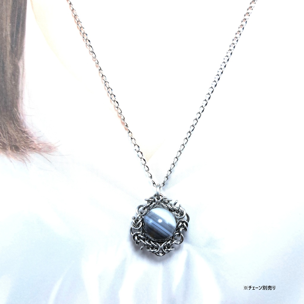 自然が織りなす芸術! ストライプ ブルー オパール ペンダントトップ