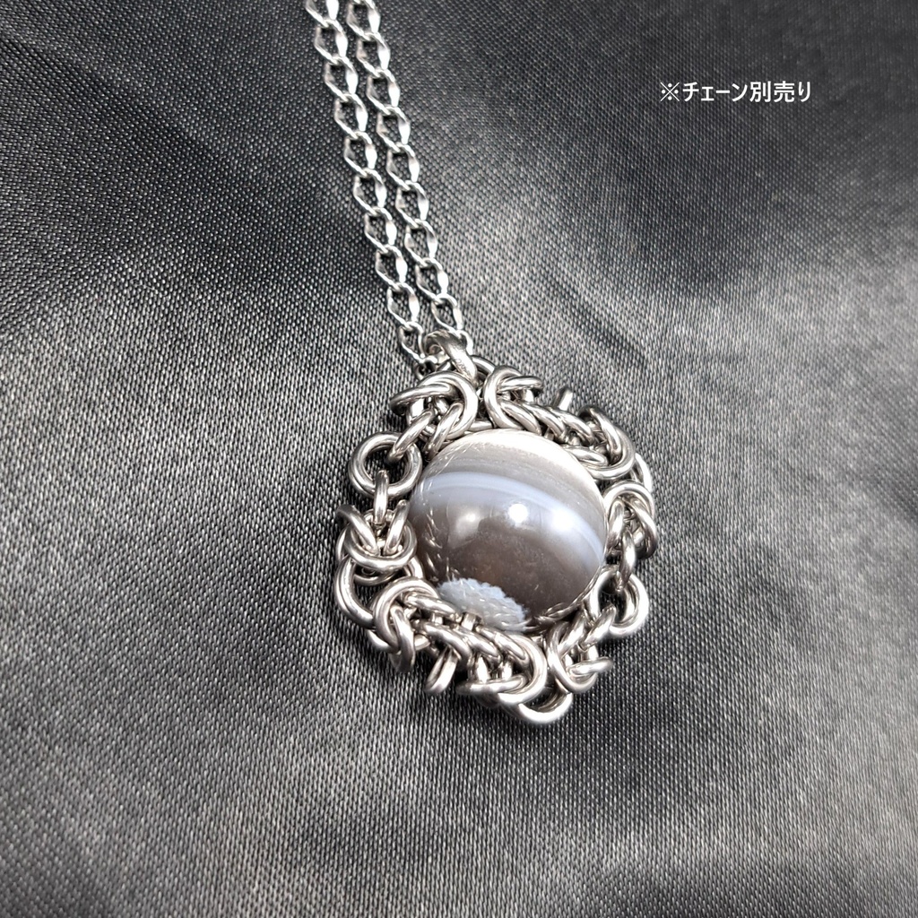 自然が織りなす芸術! ストライプ ブルー オパール ペンダントトップ