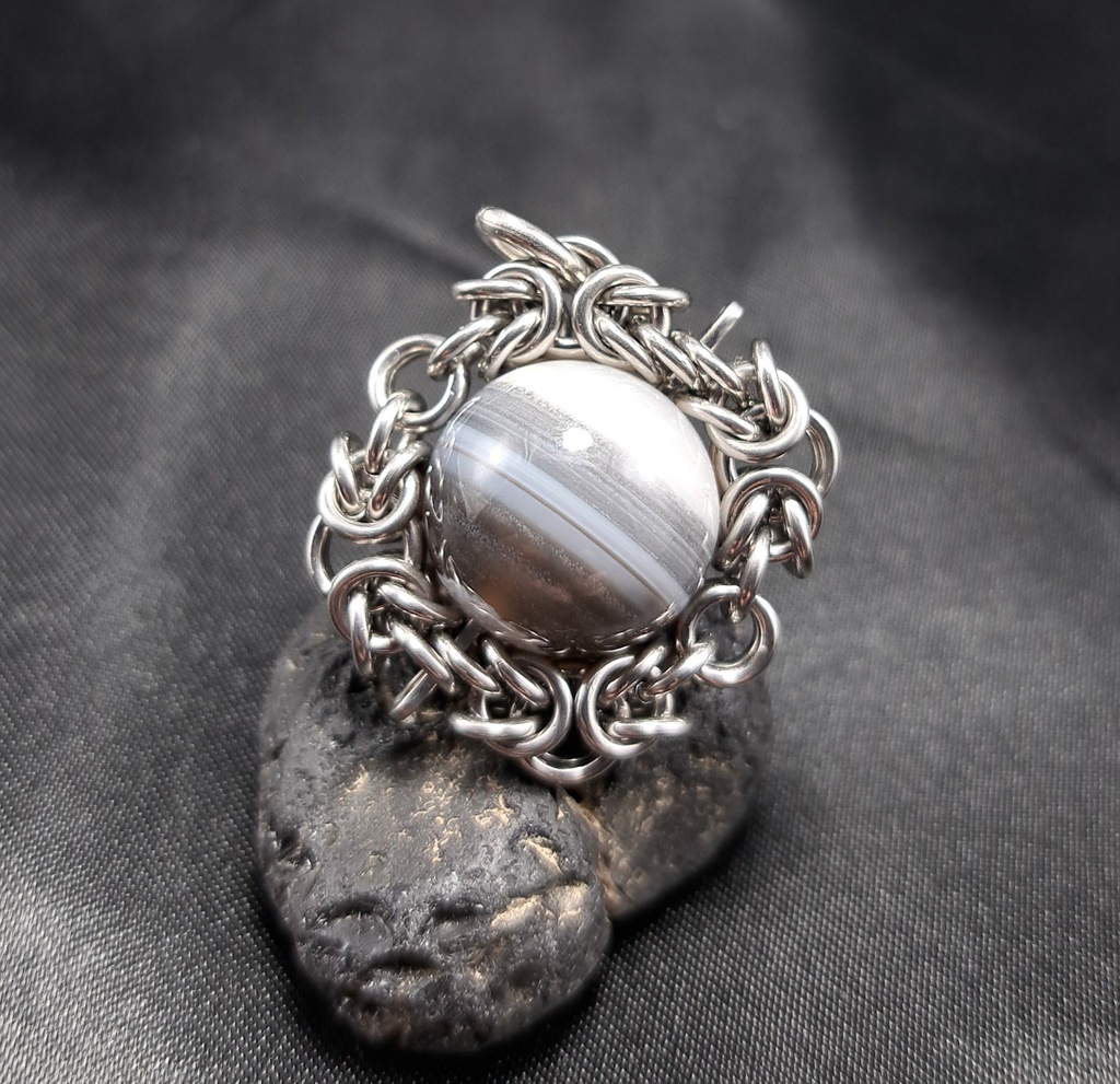 自然が織りなす芸術! ストライプ ブルー オパール　ペンダントトップ