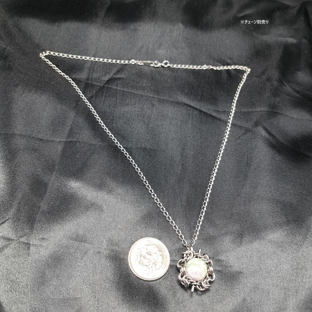 希少石! トレモナイト ペンダントトップ|白×ライムグリーンの天然石