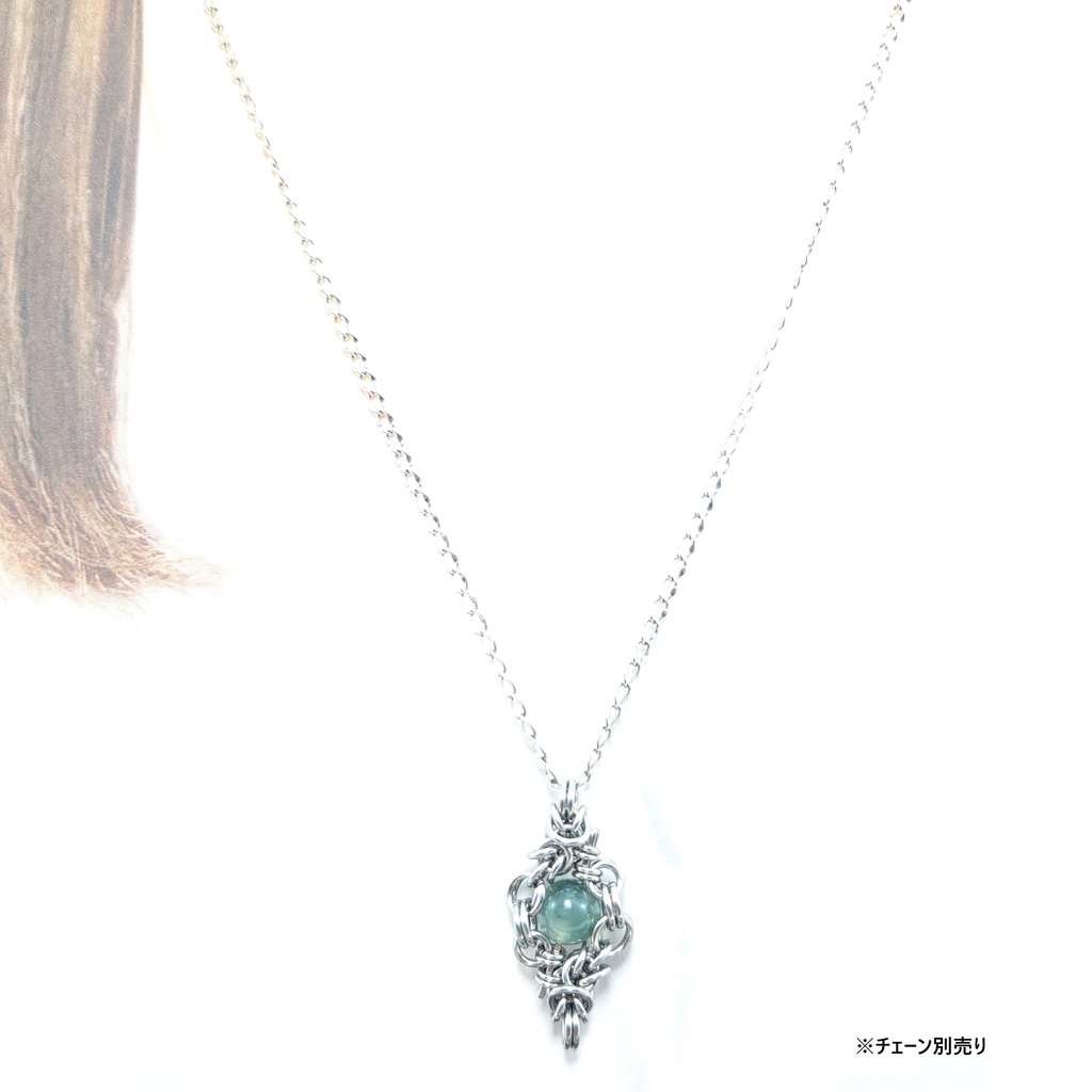 奥行きのある緑色が綺麗! 翡翠 (A貨) ペンダントトップ