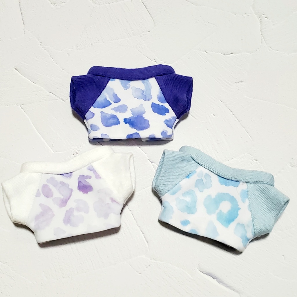 フード無しパーカー