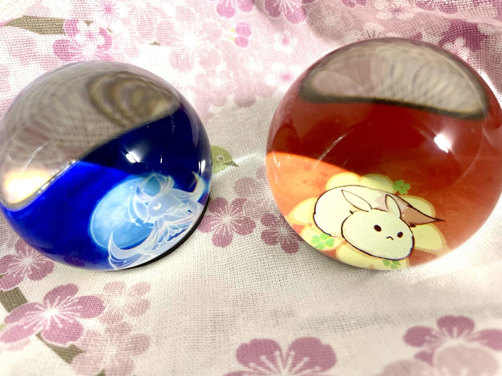 ルオンノタル・ドドコ ガラスペーパーウェイト