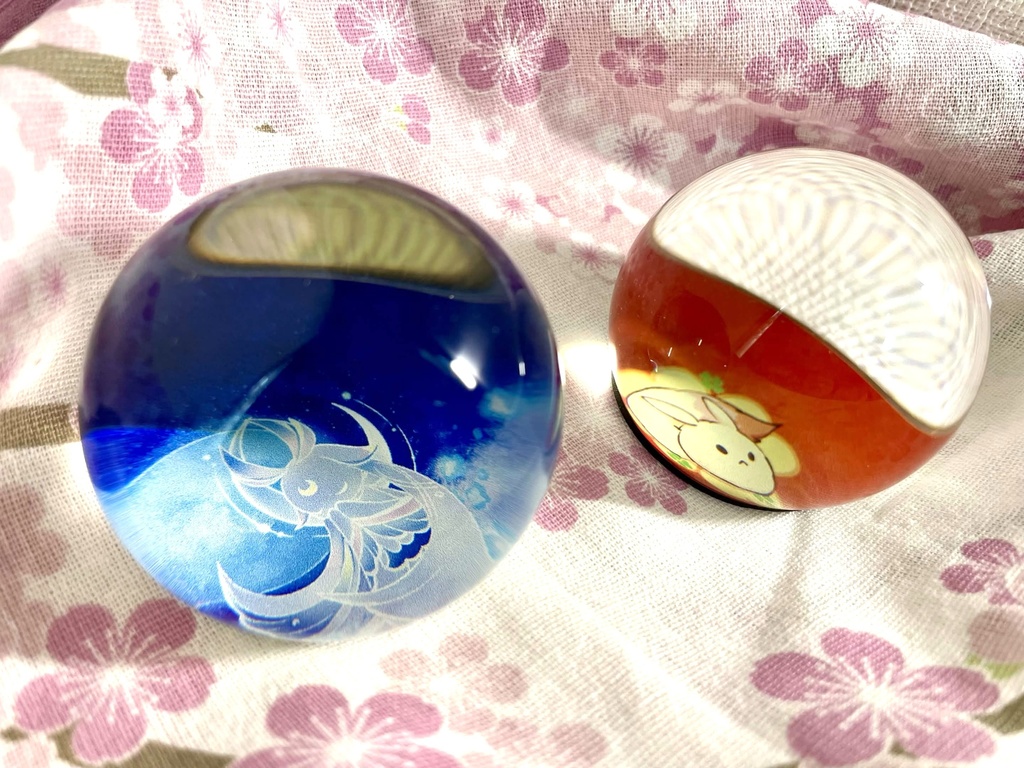 ルオンノタル・ドドコ　ガラスペーパーウェイト