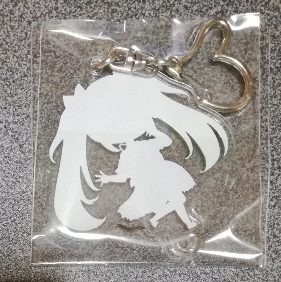 イノセントつながるアクリルキーホルダー