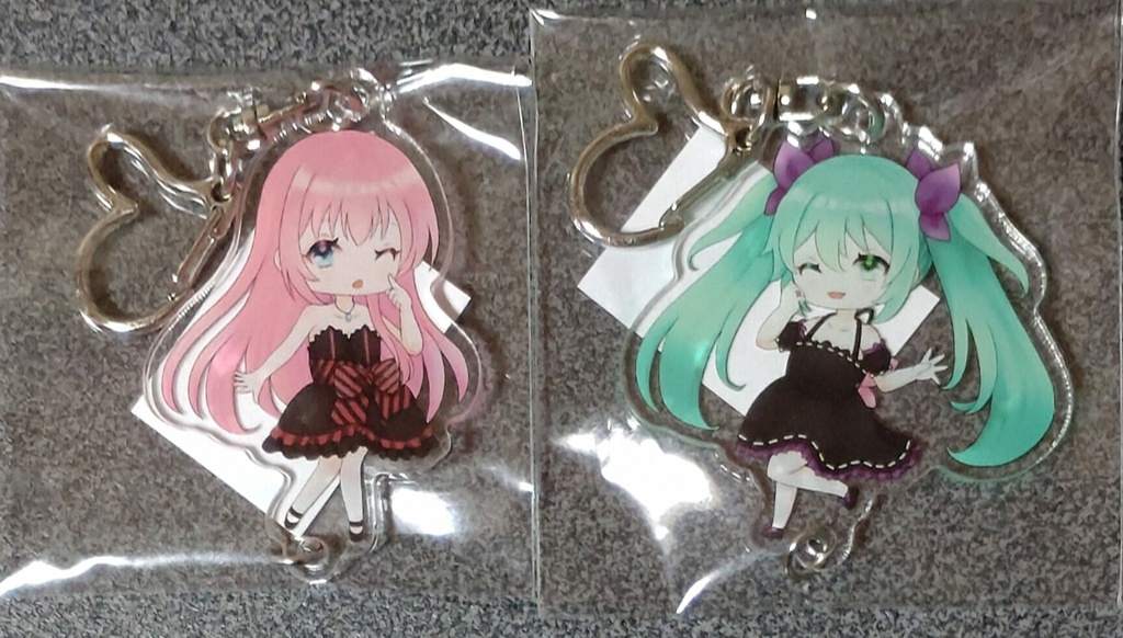 イノセント　アムールアクリルキーホルダーセット