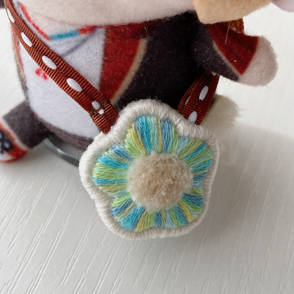 ぬい用ポシェット&ブローチのセット