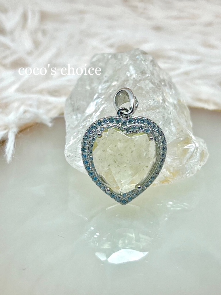 「Rivian glass： pendant top」