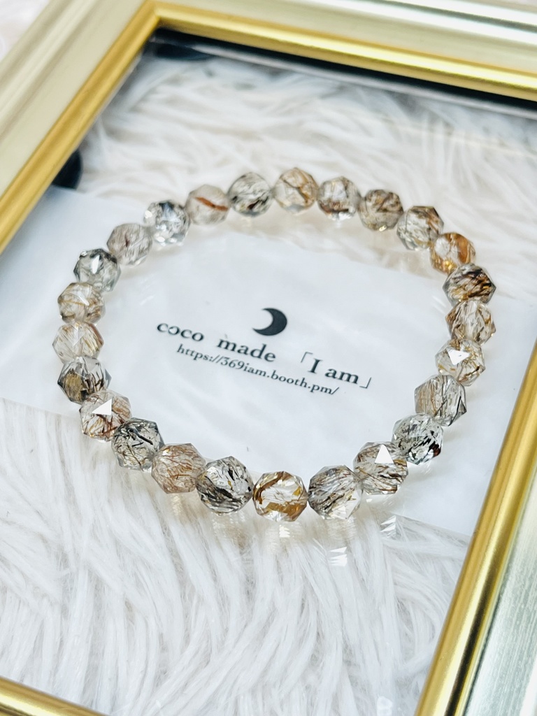 レア「foliated mica in quartz」