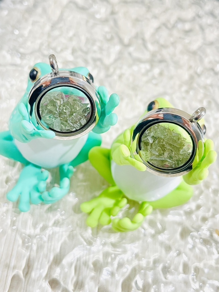「時の旅人ーmoldavite」