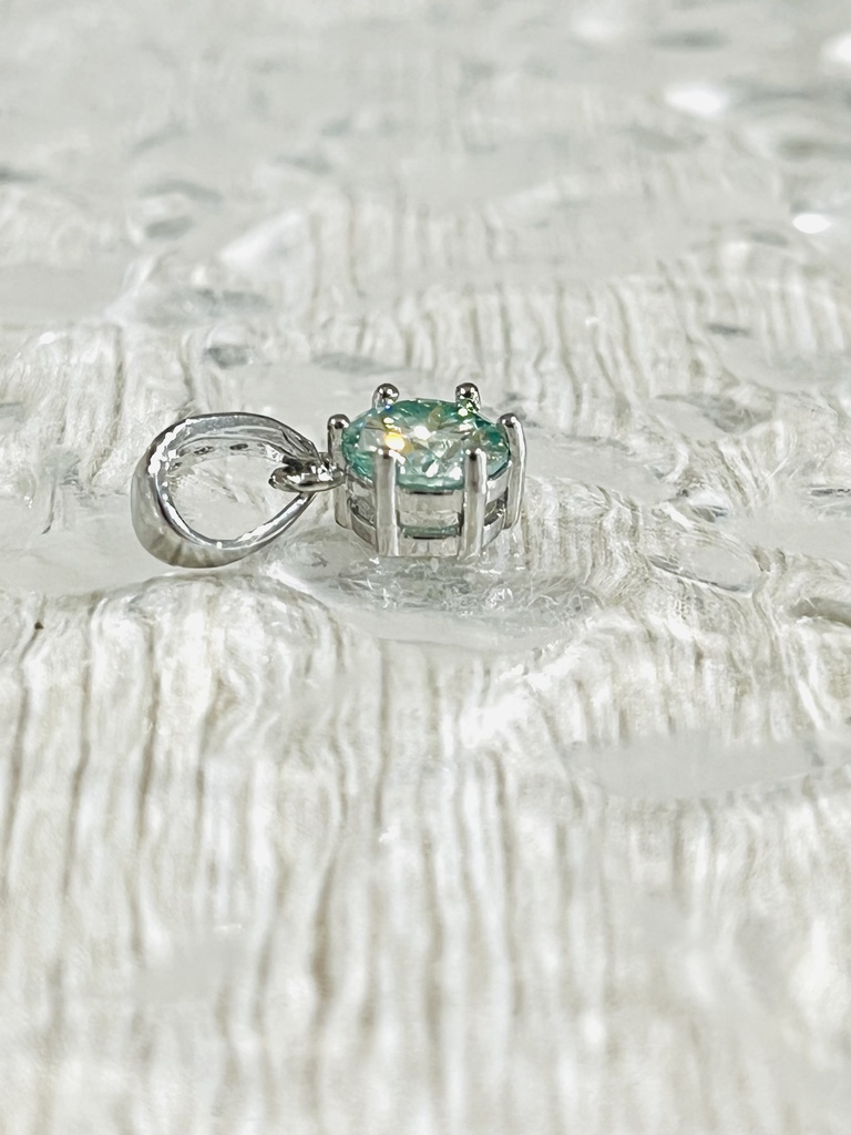 「SKY Blue Moissanite:pendant top①」