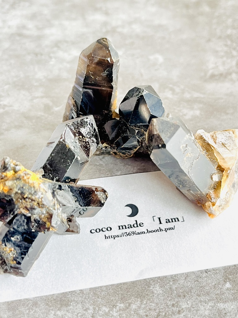 希少「Morion rough stone：マダガスカル産」