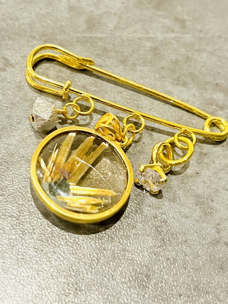 ⭐︎「pin brooch:Gibeon× Titin Rutilequartz 」