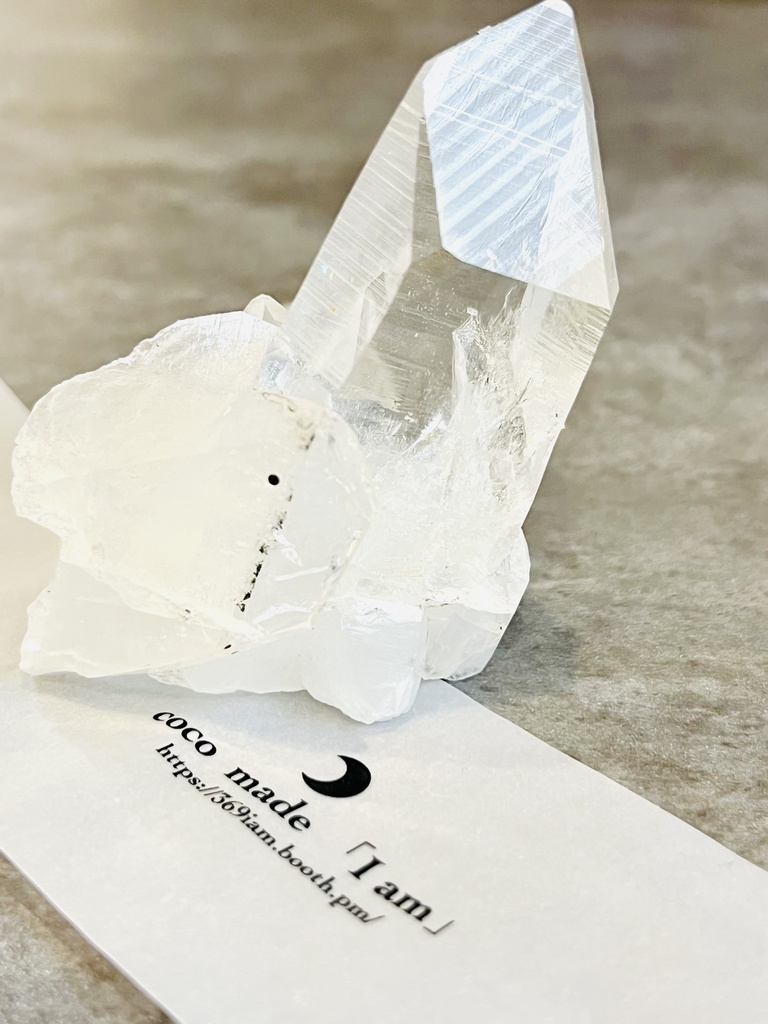 超レア「✴︎新月の夜：Lemurian  /Faden Quartz& stibnite」