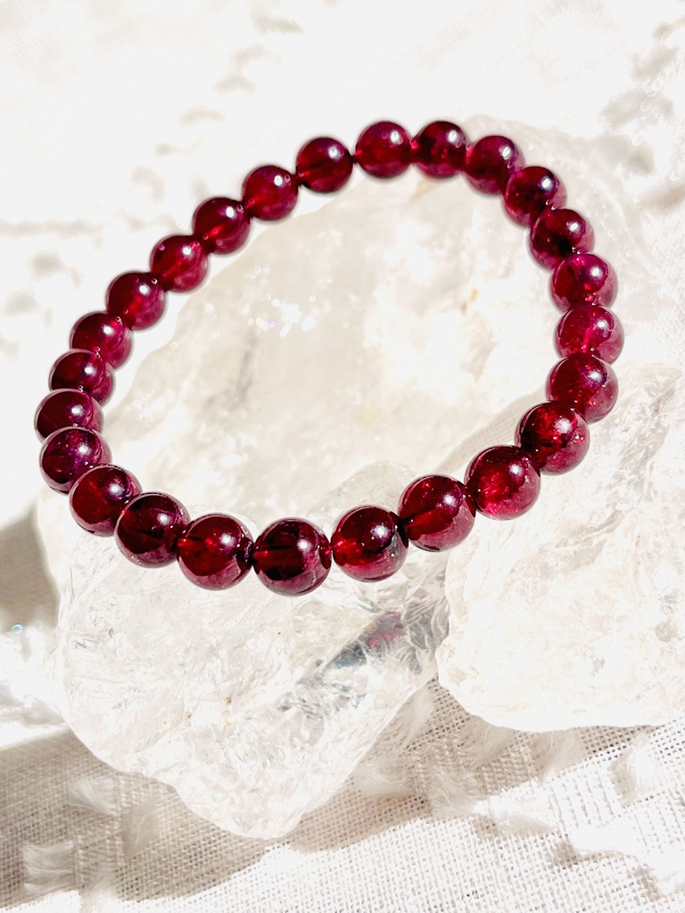 ⭐︎「rhodorite garnet」